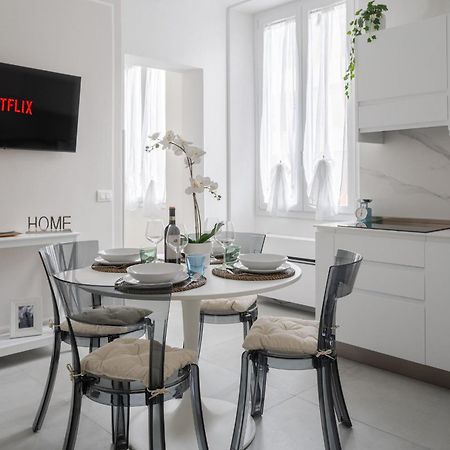 Via Ponte Alle Mosse, 19 - Florence Charming Apartments - A Chic, Newly Renovated Apartment Near Tram Leopolda, A Few Min From Downtown Eksteriør bilde