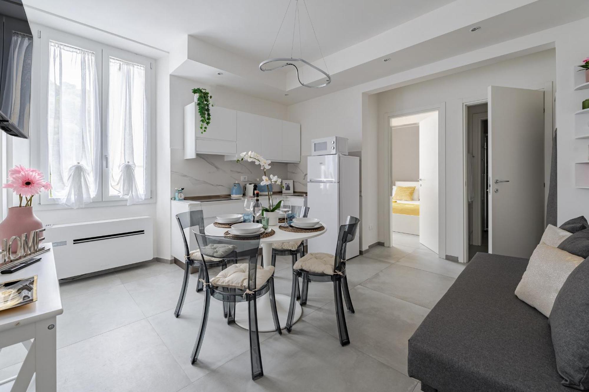 Via Ponte Alle Mosse, 19 - Florence Charming Apartments - A Chic, Newly Renovated Apartment Near Tram Leopolda, A Few Min From Downtown Eksteriør bilde